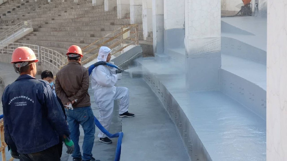 聚脲噴涂機(jī)怎么樣